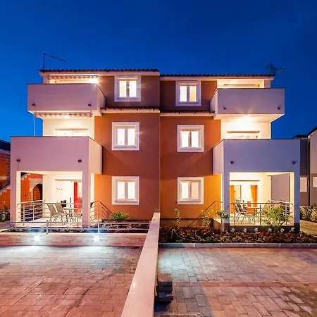 Katarina Apartment *